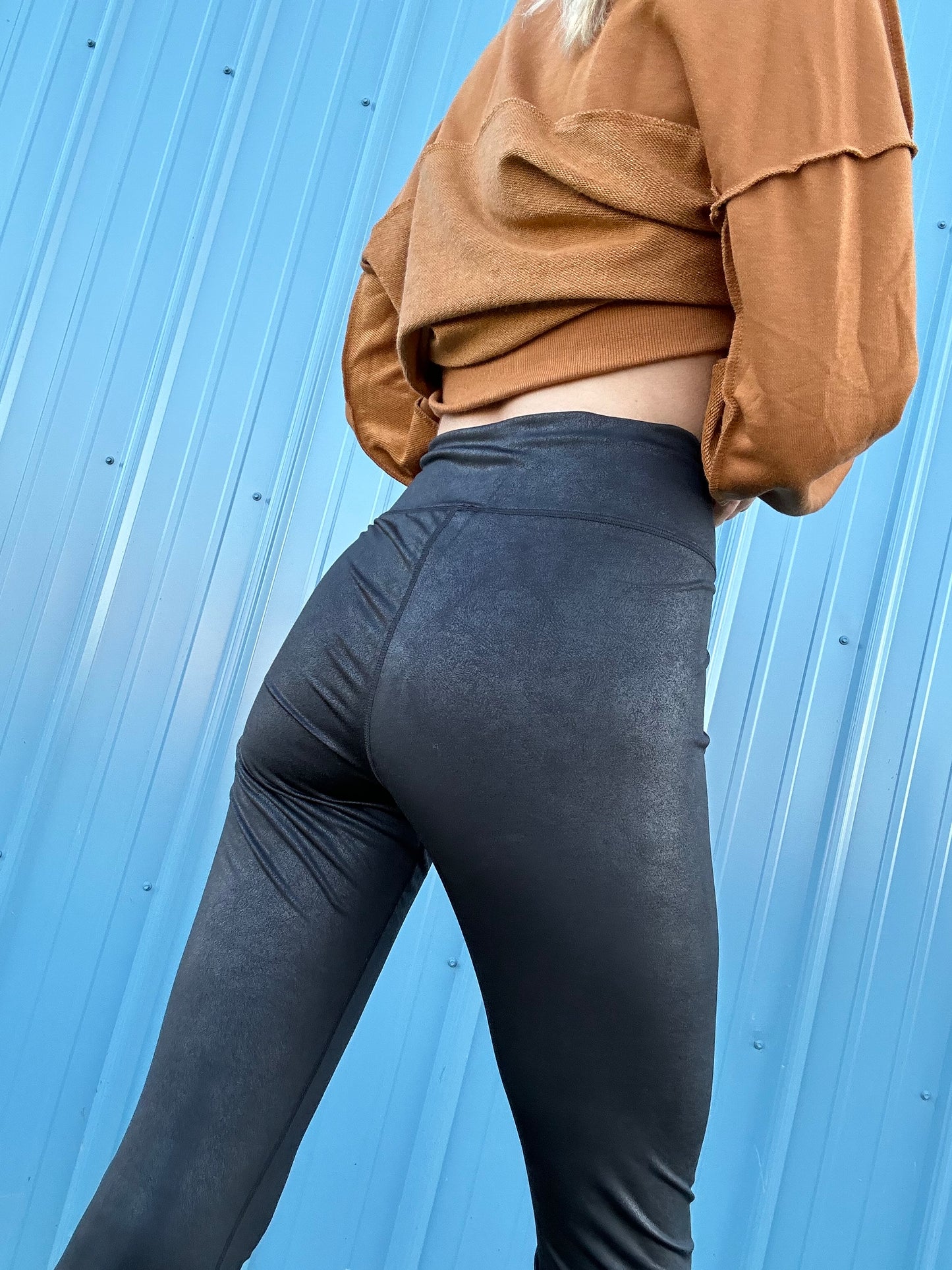 Cross waist faux leather leggings